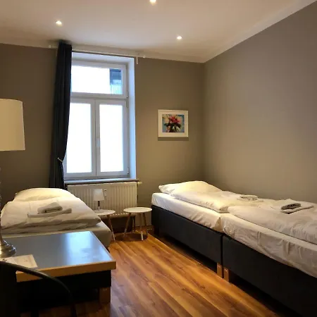 3 Fur 6-8 Personen Zentrum * Lipcse